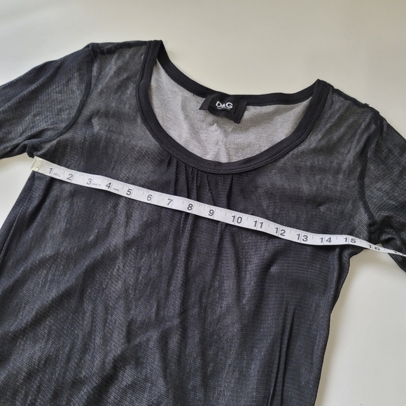 D&G Dolce and Gabbana mesh net tee *flaw* - Picture 9 of 13